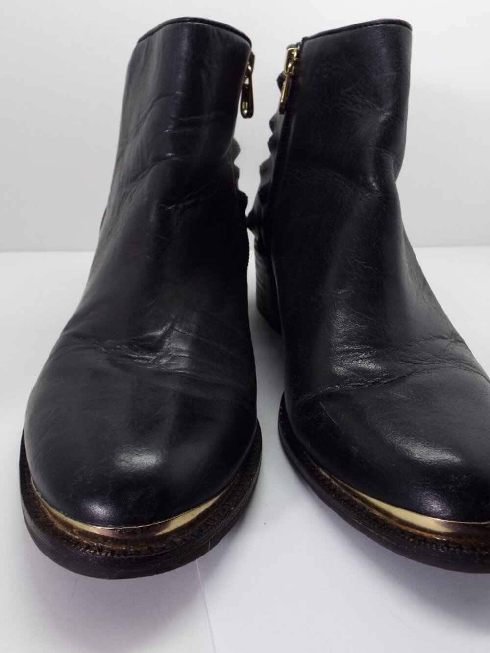 Elliot Lucca Black Leather Women's Studded Boots Size 8.5 - Picture 2 of 9